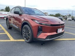
										Toyota C-HR full									