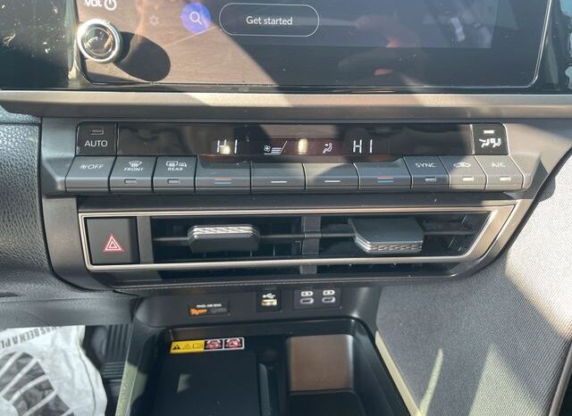 
 Toyota Camry full									