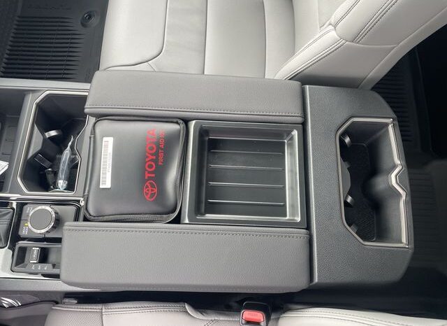 
								Toyota Tundra full									
