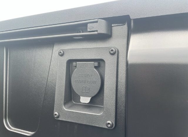 
								Toyota Tundra full									