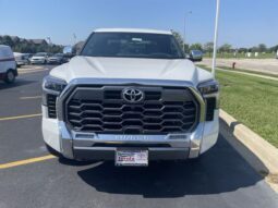 Toyota Tundra Hybrid full
