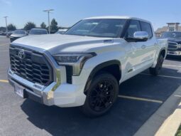 Toyota Tundra Hybrid full