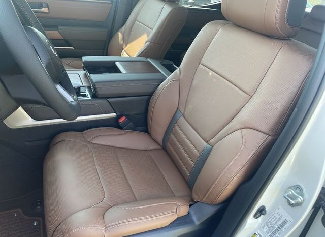 
 Toyota Tundra Hybrid full									
