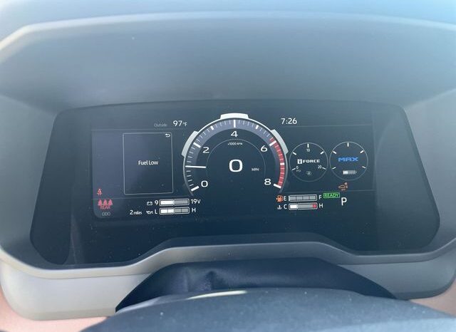 
 Toyota Tundra Hybrid full									