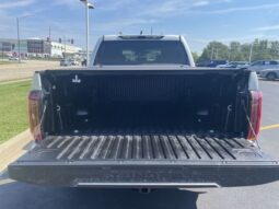 Toyota Tundra Hybrid full