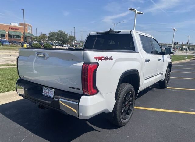 
 Toyota Tundra Hybrid full									