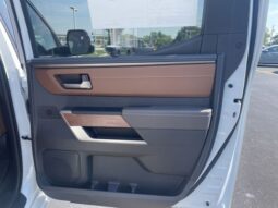 Toyota Tundra Hybrid full