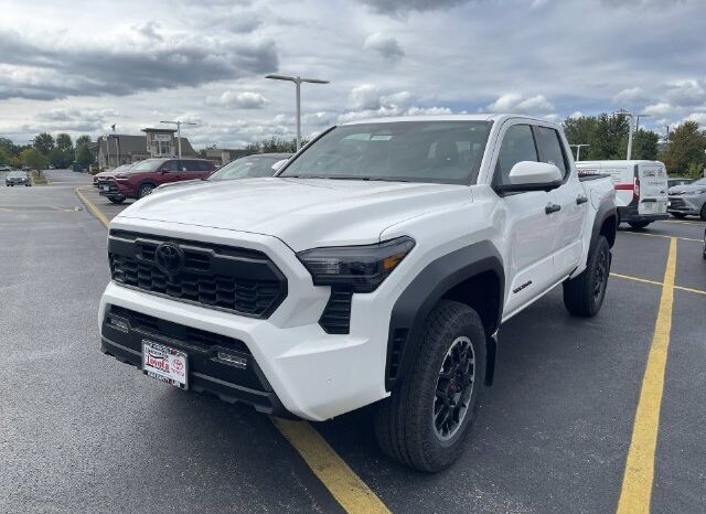 
								Toyota Tacoma full									