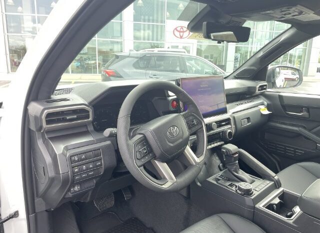 
								Toyota Tacoma full									