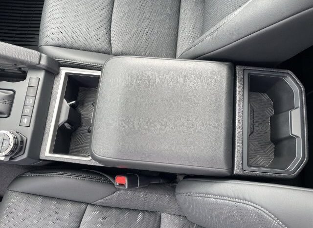 
								Toyota Tacoma full									