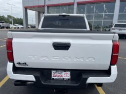 
										Toyota Tacoma full									