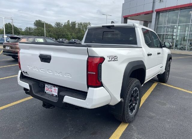 
								Toyota Tacoma full									