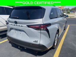 Toyota Sienna full