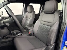 
										Nissan Frontier full									