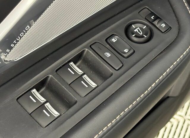 
								Acura RDX full									