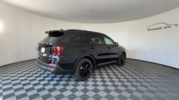 
										Kia Sorento Hybrid full									