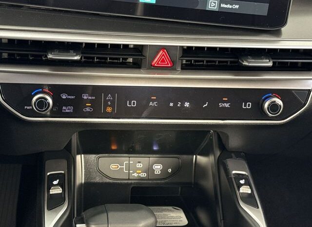 
								Kia Sorento full									