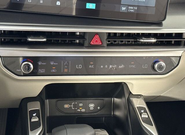 
								Kia Sorento full									
