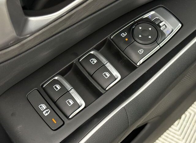 
								Kia Sorento full									