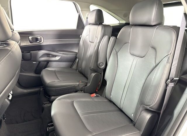 
								Kia Sorento full									