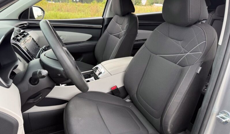 
								Hyundai Tucson full									