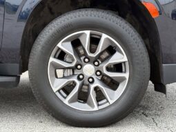 
										Chevrolet Tahoe full									