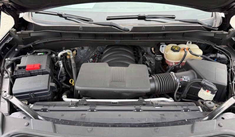 
								Chevrolet Tahoe full									