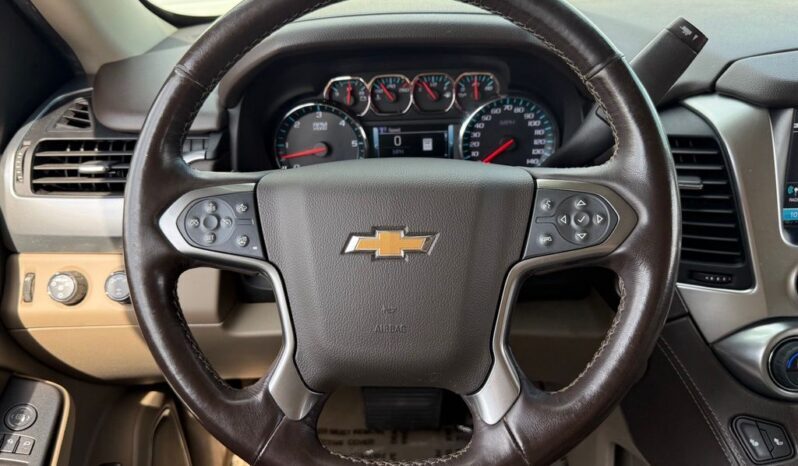 
								Chevrolet Tahoe full									