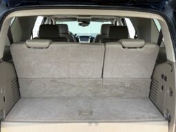
										Chevrolet Tahoe full									