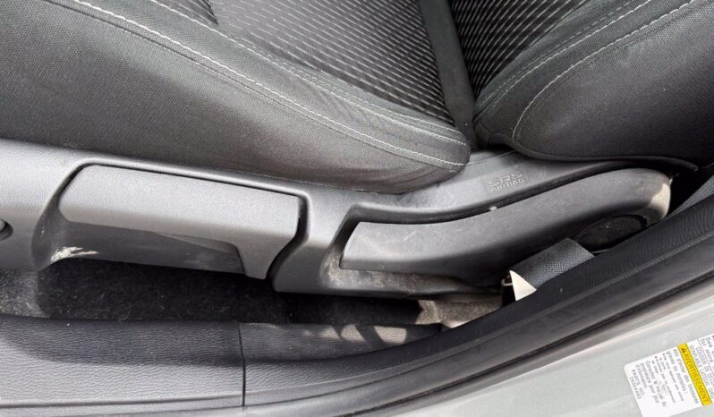 
								Mitsubishi Outlander full									