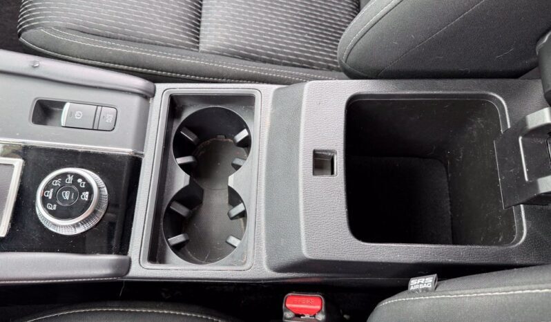 
								Mitsubishi Outlander full									
