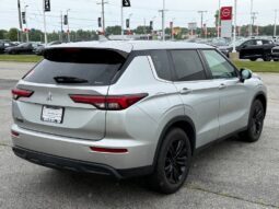 
										Mitsubishi Outlander full									