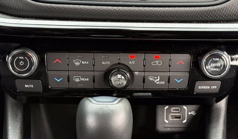 
								Jeep Compass full									