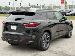 
										Chevrolet Blazer full									