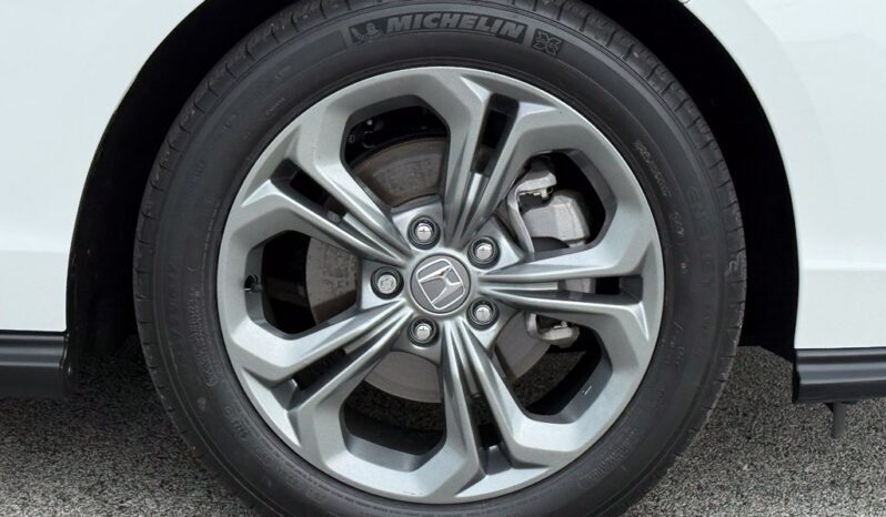 
								Honda Accord full									