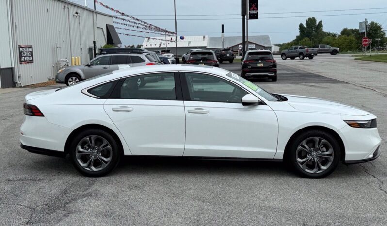 
								Honda Accord full									
