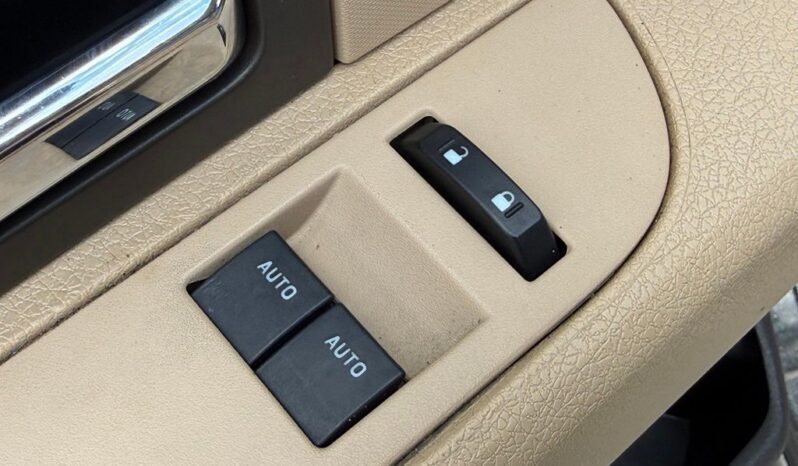 
								Ford F-150 full									