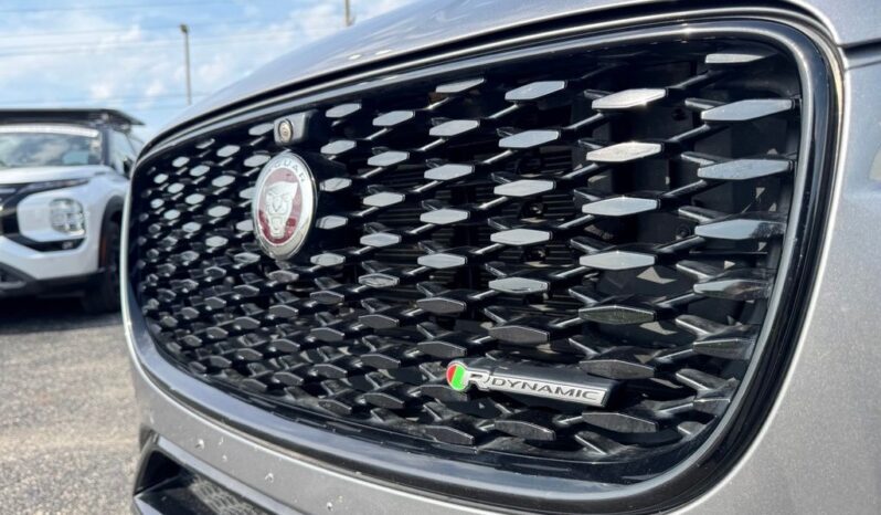 
 Jaguar F-PACE full									
