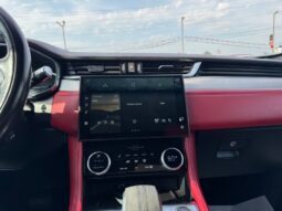 Jaguar F-PACE full