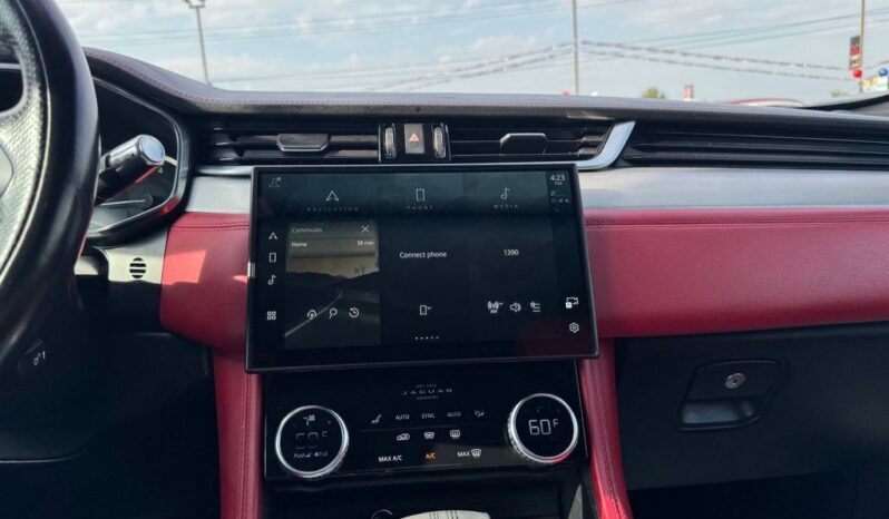 
 Jaguar F-PACE full									