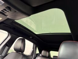 
										Ford Escape full									