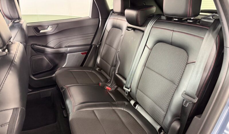 
								Ford Escape full									