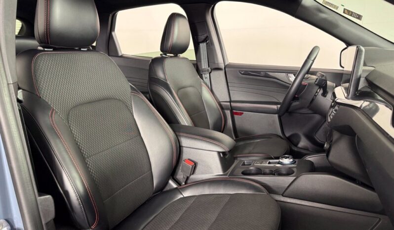 
								Ford Escape full									