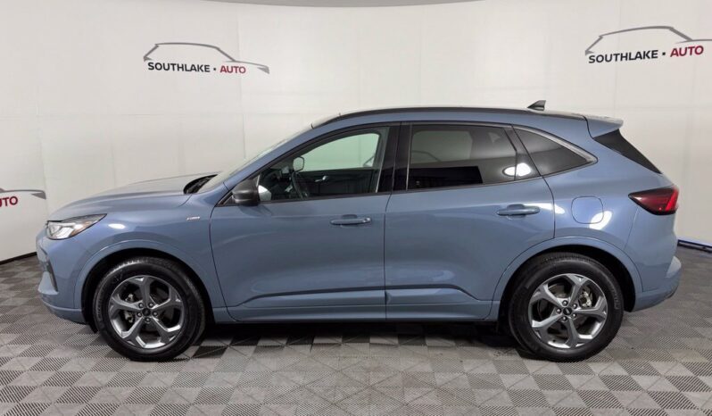 
								Ford Escape full									