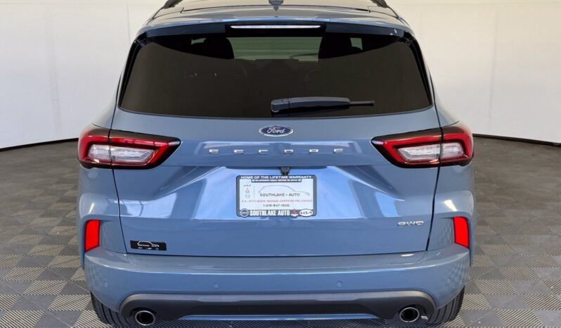 
								Ford Escape full									