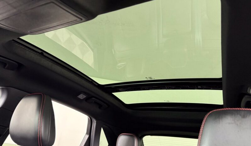 
								Ford Escape full									
