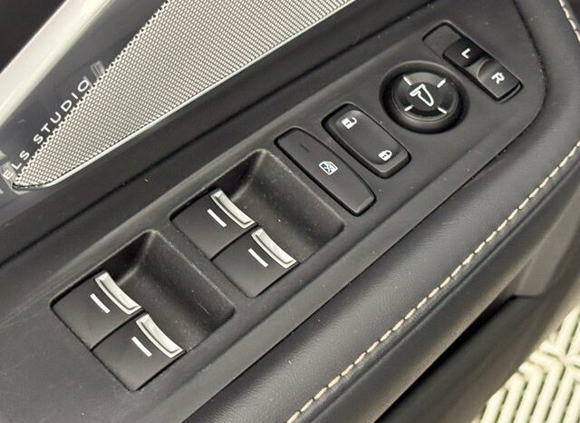 
								Acura RDX full									