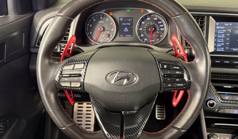 
								Hyundai Elantra full									