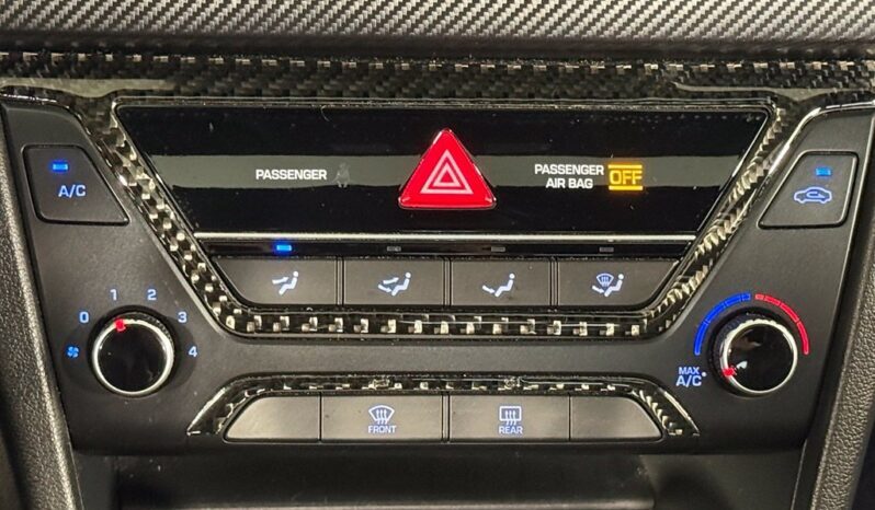 
								Hyundai Elantra full									
