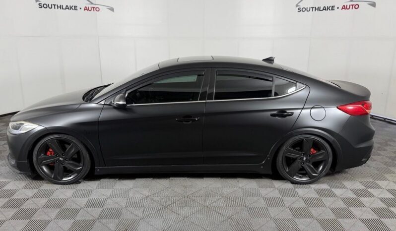 
								Hyundai Elantra full									